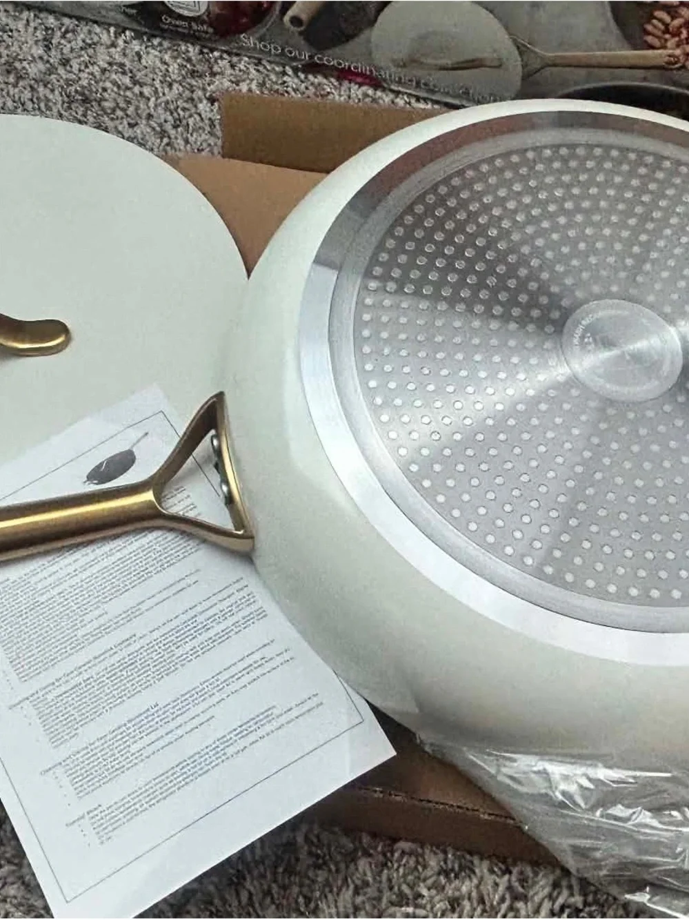 5.5 Qt Ceramic Jumbo Cooker - White with Gold Handle